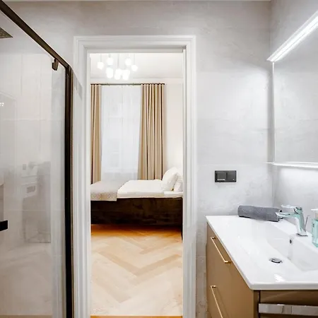Elegant With Sauna, Town Hall Square, Old Town Apartamento Tallin