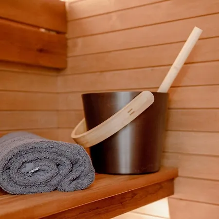 Elegant With Sauna, Town Hall Square, Old Town Apartamento Tallin