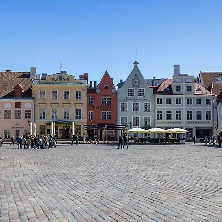 Apartamento Elegant With Sauna, Town Hall Square, Old Town Tallin