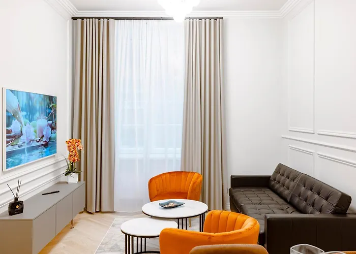 Elegant With Sauna, Town Hall Square, Old Town Apartamento *