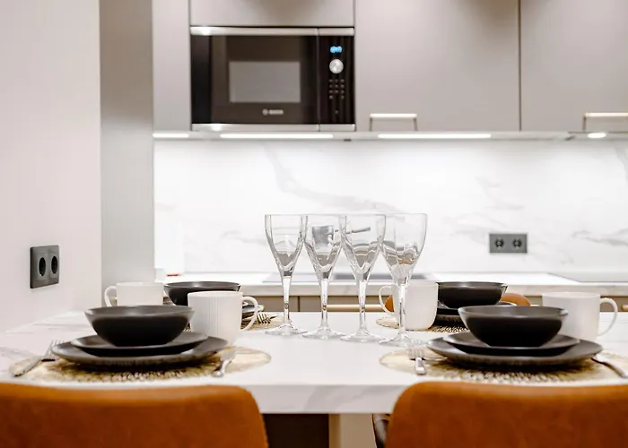 Elegant With Sauna, Town Hall Square, Old Town * Tallinn