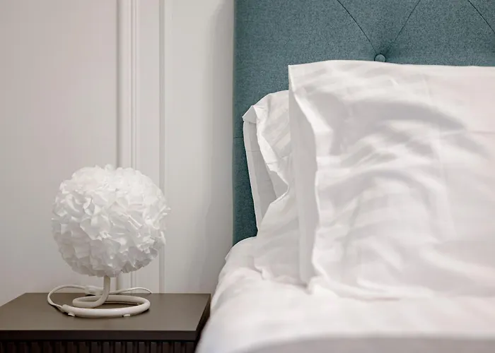 Elegant With Sauna, Town Hall Square, Old Town