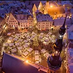 Elegant With Sauna, Town Hall Square, Old Town Apartman Tallinn
