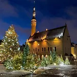 Elegant With Sauna, Town Hall Square, Old Town * Tallinn