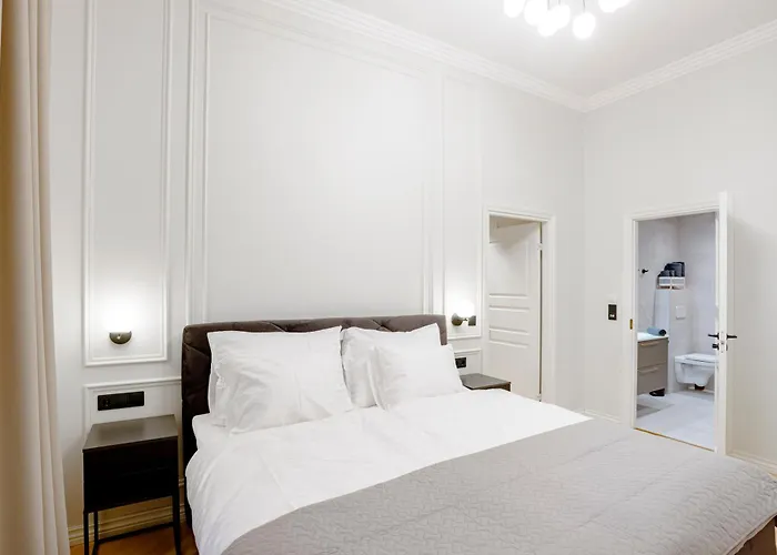 Elegant With Sauna, Town Hall Square, Old Town Lejlighed Tallinn